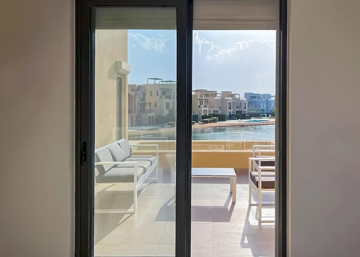 Villa Vibrant 3br - Free Pool & Lagoon Access At Elgouna *
